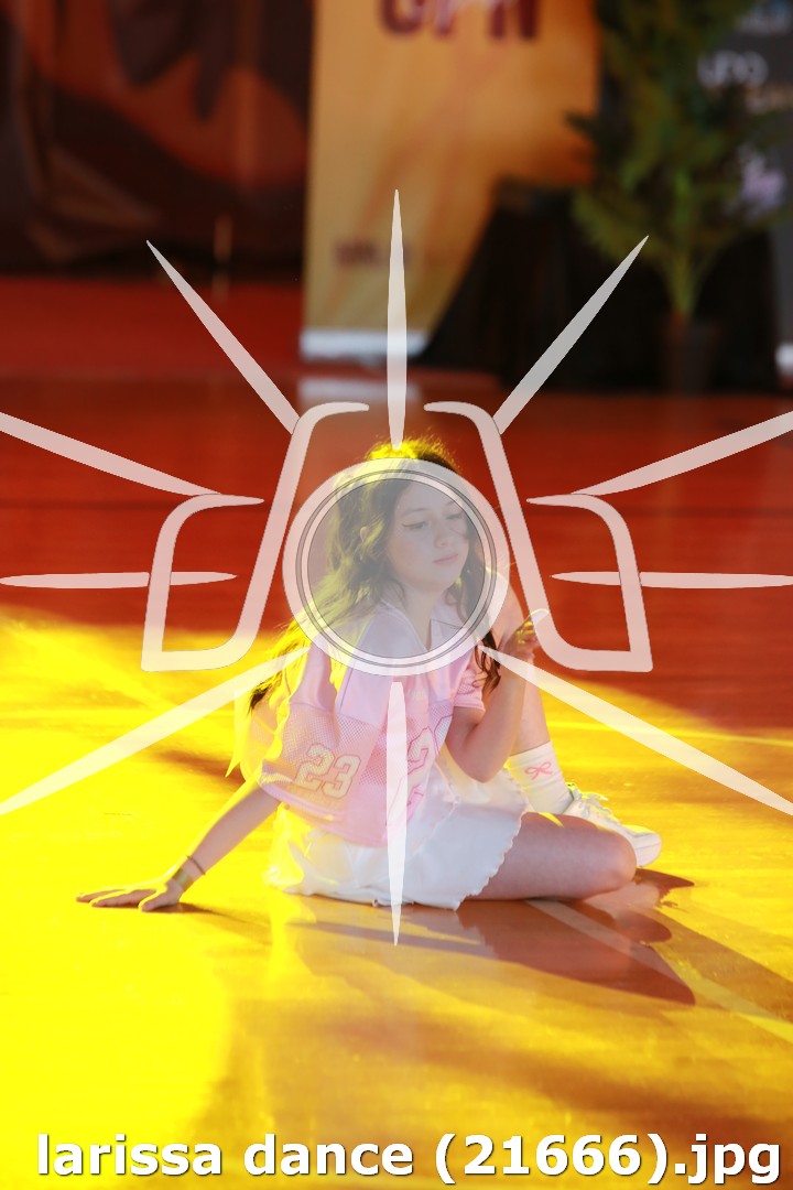larissa dance (21666).jpg