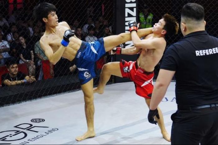 Ngọc Phú chào sân ấn tượng tại Lion Championship 30 - Đài Phát thanh và truyền hình Hà Nội