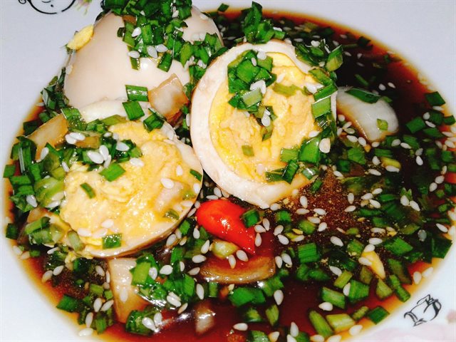 Trứng Gà Ngâm Nước Tương