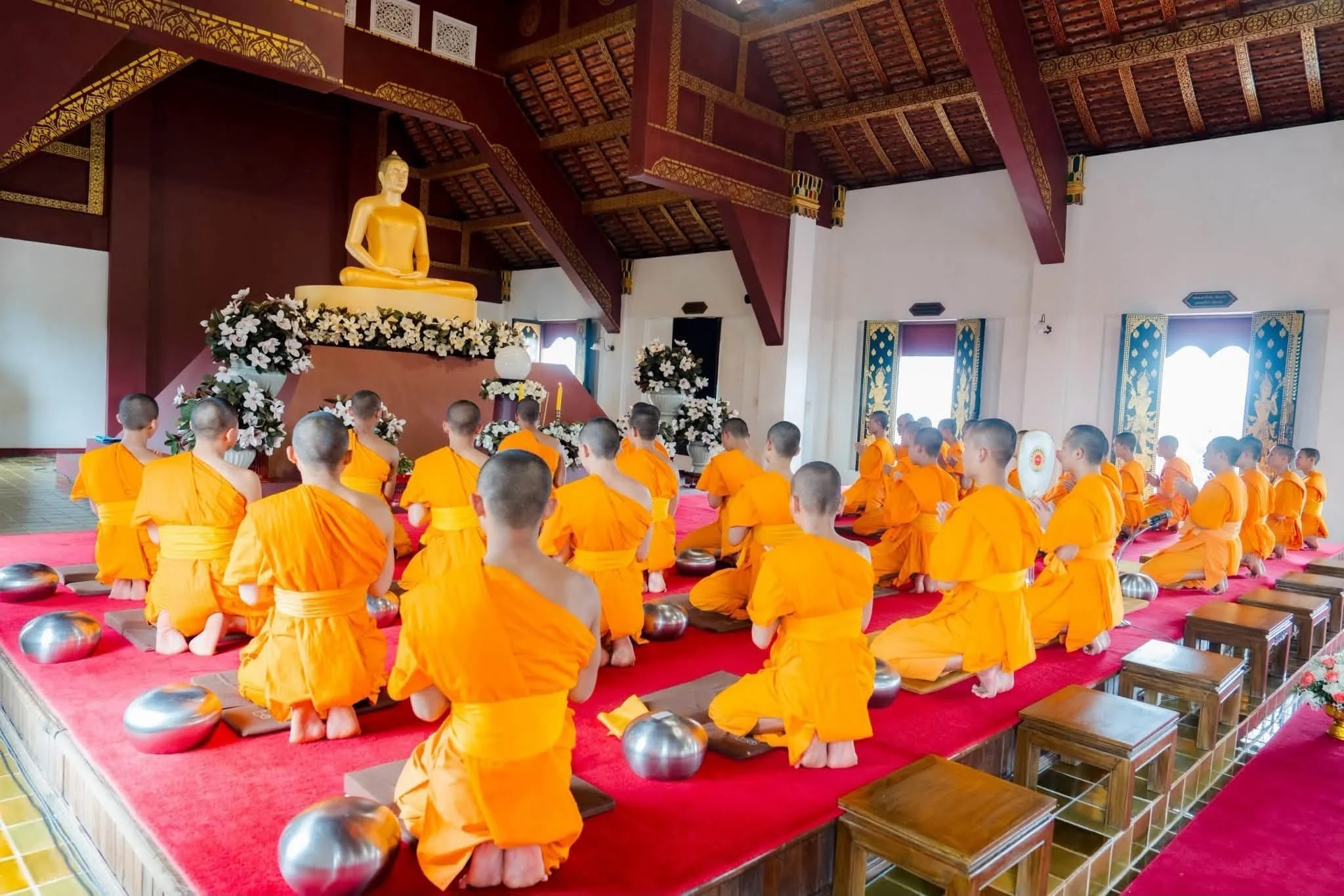 ภาพประกอบ ข่าวเกี่ยวกับนักเรียนตอนนี้มาแรง….เทศบาลตำบลบ่อหลวง โดยการนำของนายกเทศมนตรีประนอม  หล้าจู  ได้นำนักเรียนอนุบาล 9 โรงเรียน ในเขตตำบลบ่อหลวง มาทำกิจกรรมที่วัดบ้านขุน พระภิกษุ และพี่เ