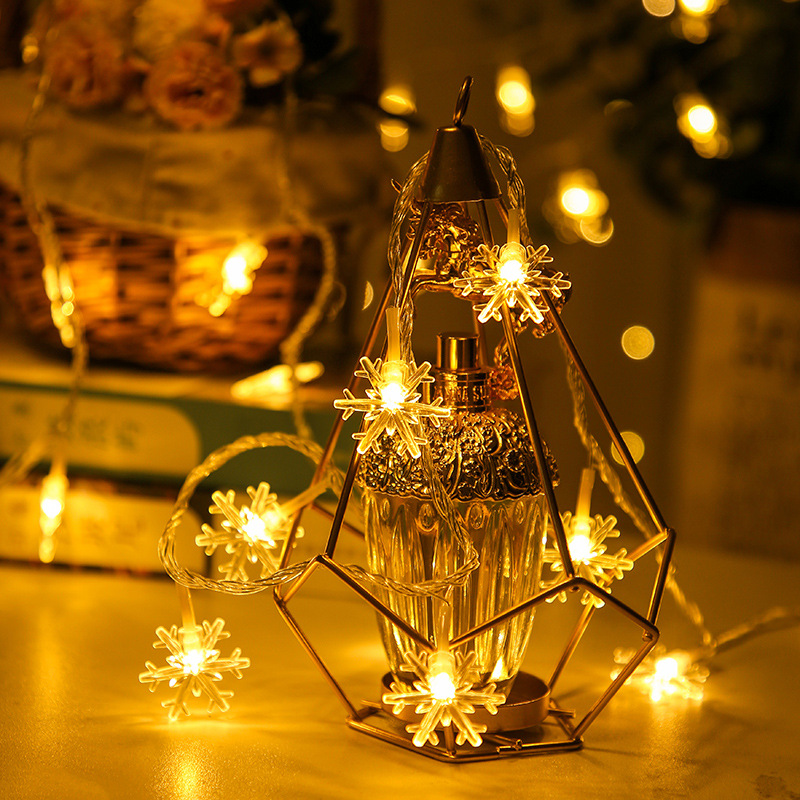 LED Snowflake String Light for Festive Decoration