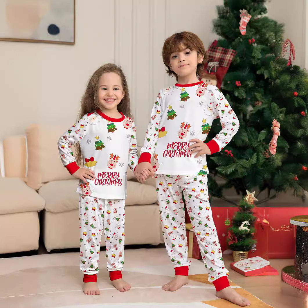 Christmas Pajama Set for Families with Christmas Tree Motif