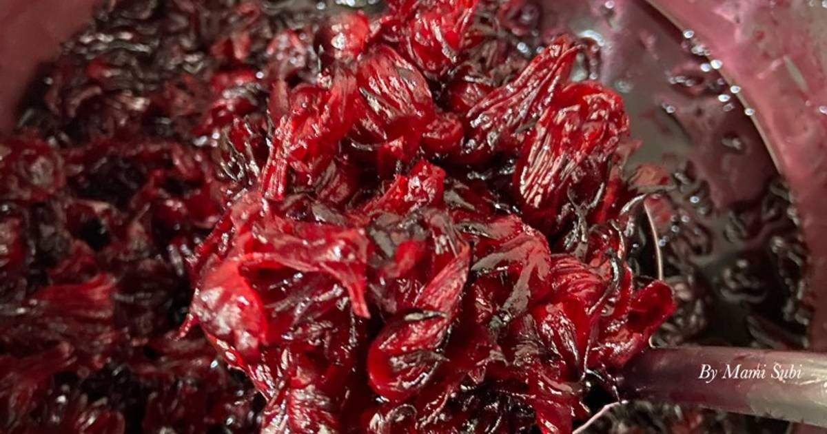 Mứt hoa bụp giấm hay hoa bụt giấm ngào đường