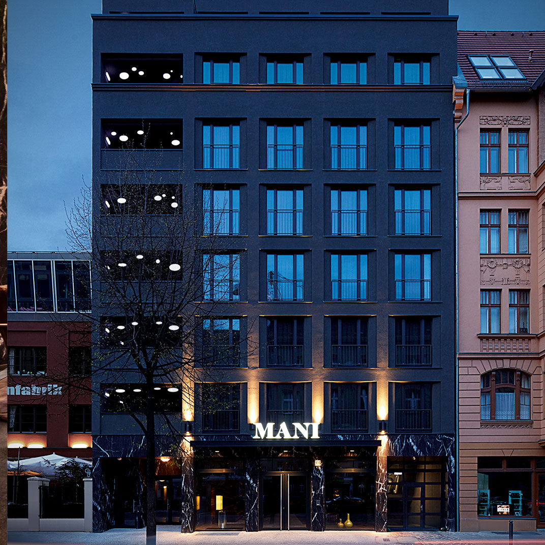 Hotel MANI exterior