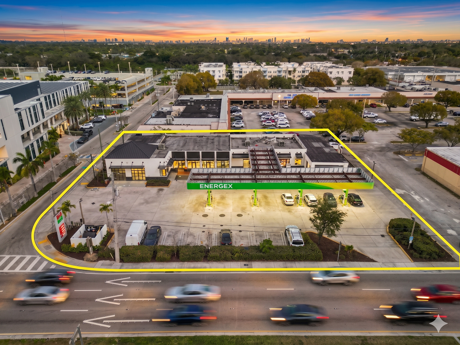 Unbranded Gas Station, C-Store & Multi-Tenant Retail Pad — Miami Gardens FL — Miami Gardens, FL