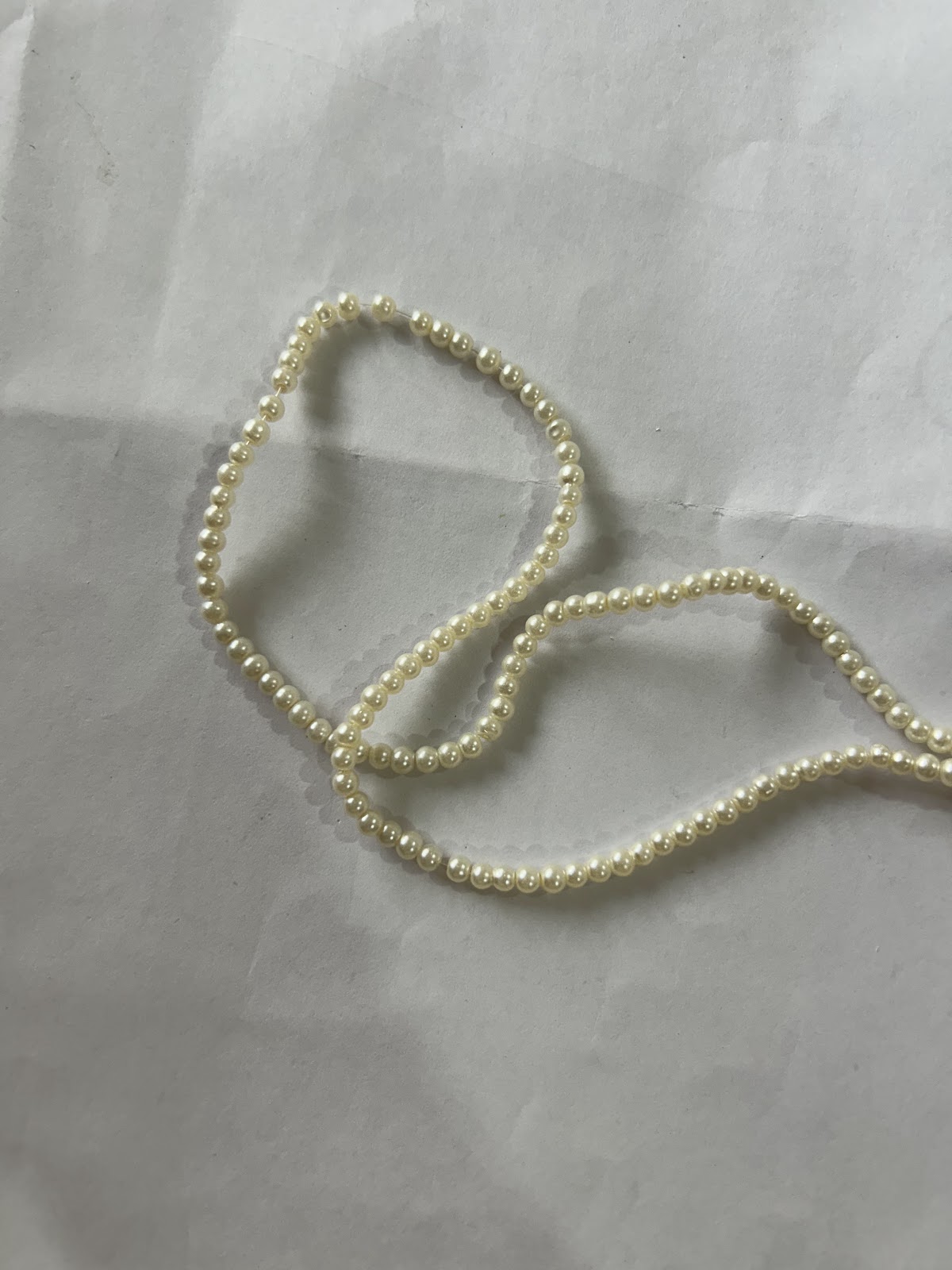 Glass Beads 4mm off white