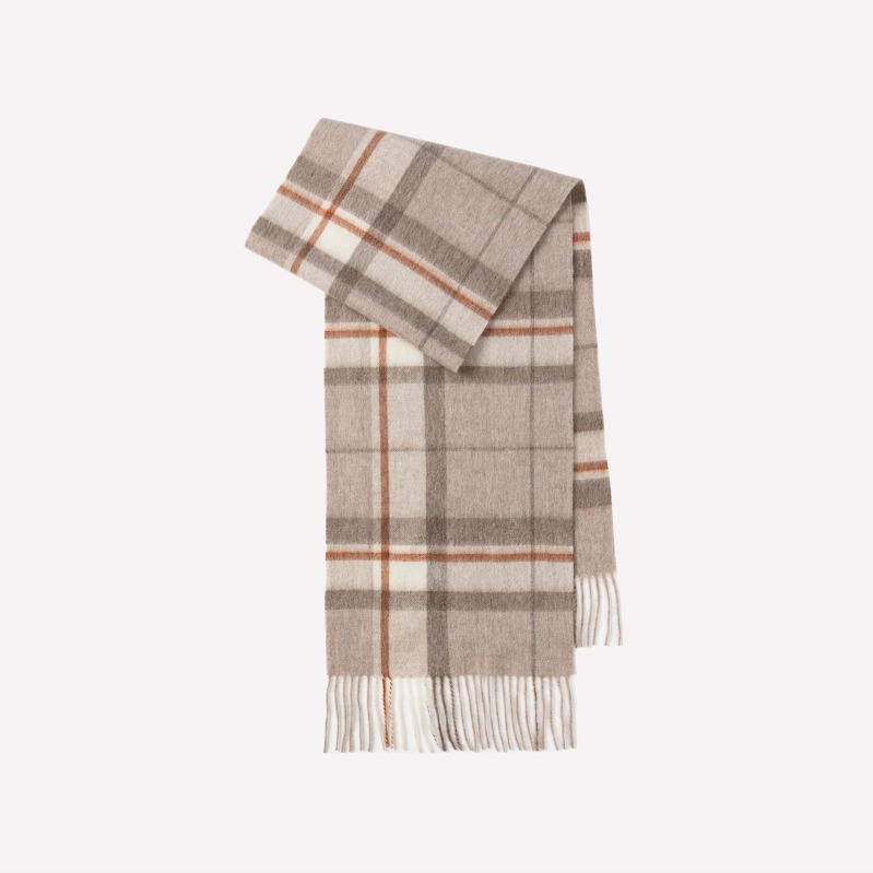 British wool scarf with fringes, checkered