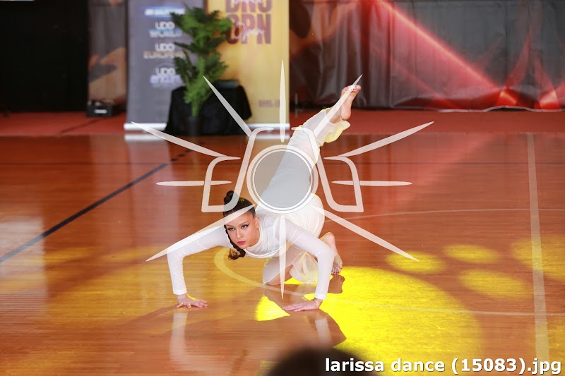 larissa dance (15083).jpg