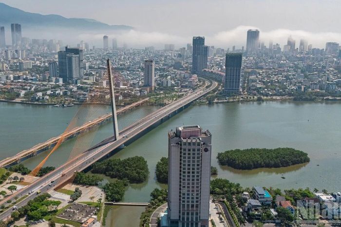 Khám phá bên trong cầu Trần Thị Lý - Biểu tượng 'cánh buồm căng gió' trên sông Hàn - Báo Nhân Dân