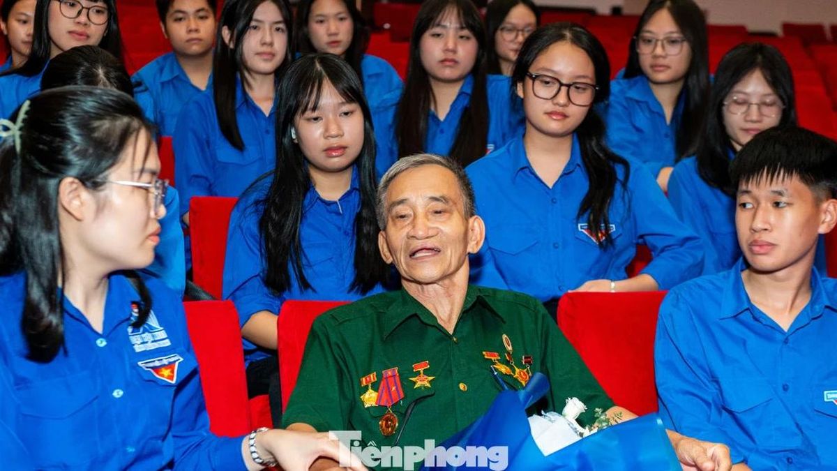 Tuổi trẻ Quảng Ninh tự hào tiếp bước - Báo Tiền Phong