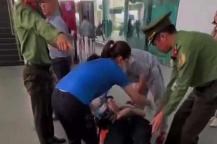 Nữ y sĩ ép tim, giành giật sự sống cho thanh niên 27 tuổi ngã quỵ giữa sân bay - Báo VTC News