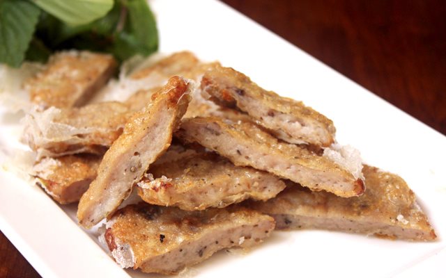 Chả Cá Hồi Chấm Tương