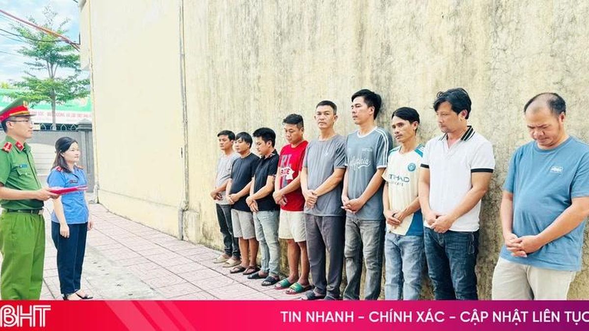 Công an Hà Tĩnh triệt phá đường dây cá độ bóng đá hơn 200 tỷ đồng - Báo Hà Tĩnh