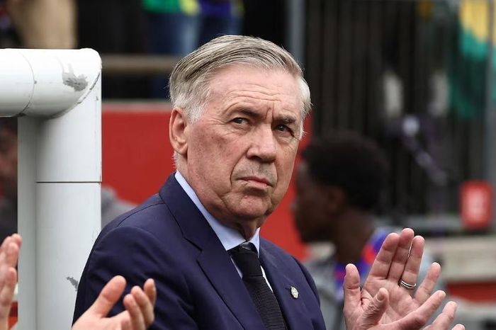 HLV Ancelotti bóc trần bóng đá Italy - Tạp chí Tri thức