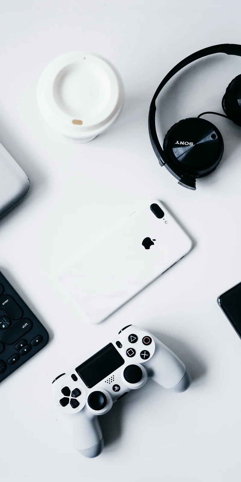 A Cool Headphones, Game Controller, White, Black, Input Device 2K iPhone Wallpaper for Free Download in High Quality [1848x3697]