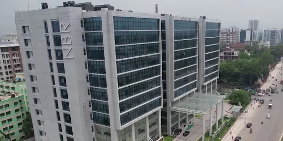 রাজস্ব আদায়ে বড় হোঁচট এনবিআর-এর: ৮ মাসে লক্ষ্যমাত্রার চেয়ে পিছিয়ে ৭১ হাজার ৪৭২ কোটি টাকা