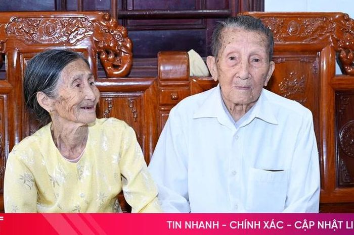 Giữ 'lửa' Đảng trong mái ấm gia đình nhiều thế hệ - Báo Hà Tĩnh