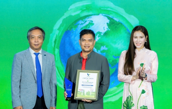 Vietjet tiếp tục khẳng định vị thế tiên phong với 2 năm liên tiếp trong Top ESG Việt Nam Xanh