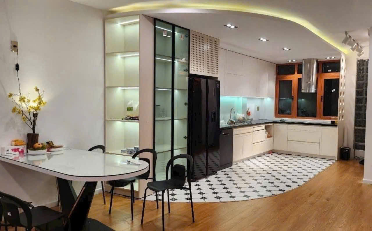 Cho thuê nhà 2 tầng mặt tiền Bàu Cầu , Hoà Xuân  5