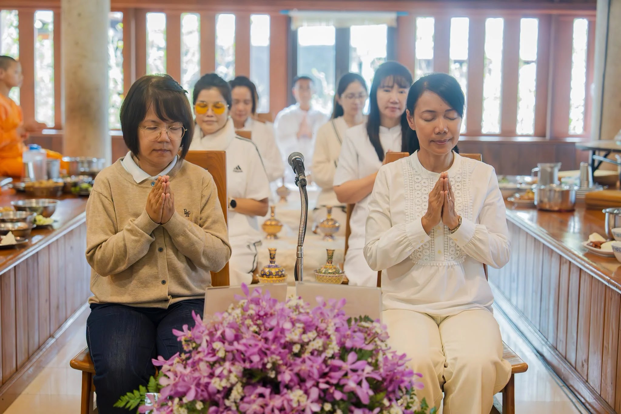 ภาพประกอบ วัดบ้านขุน ขออนุโมทนาบุญเจ้าภาพถวายภัตตาหาร แด่พระภิกษุ สามเณรกว่า ๒๐๐ รูป ประจำวันที่ ๒๑ สิงหาคม ๒๕๖๙