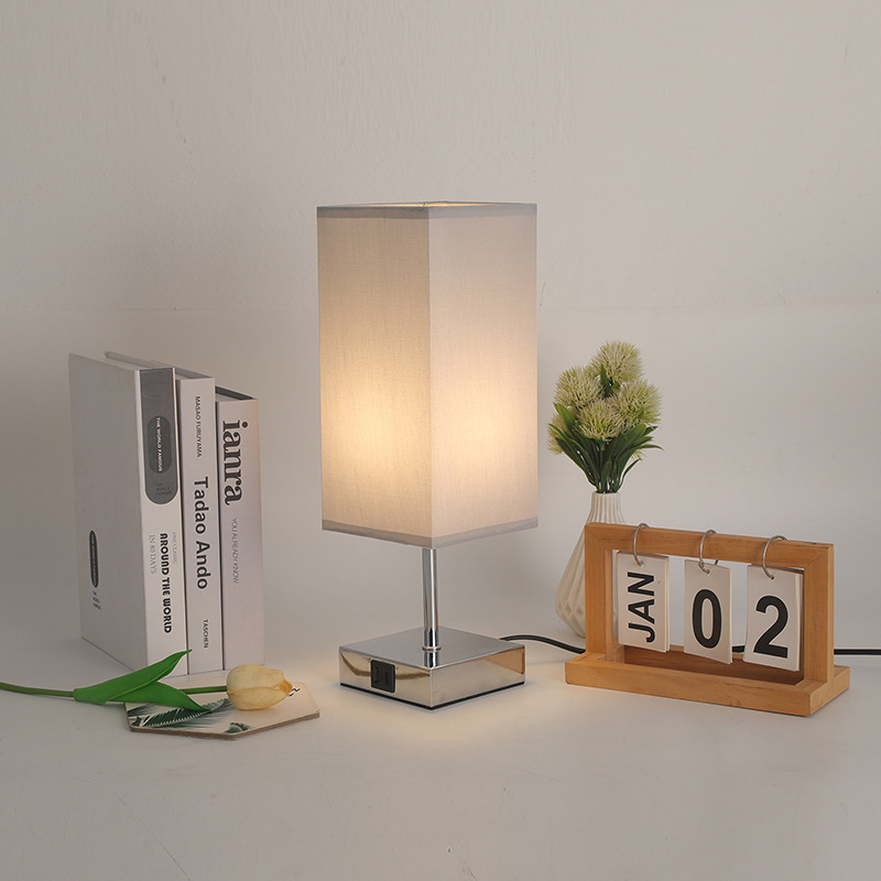 Table lamp with wooden base, LED, USB charging, model HCG-TD1009