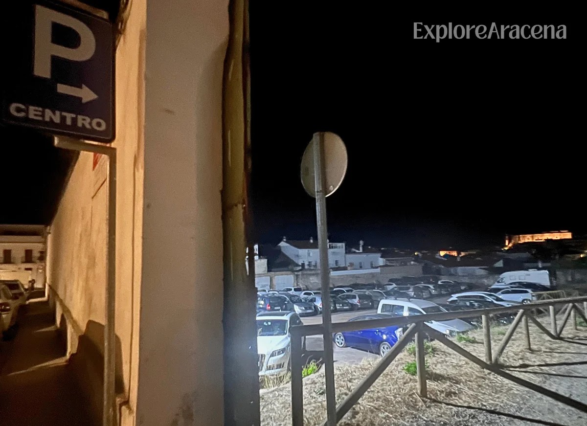Free parking area near the Plaza de Toros in Aracena at night during the Blues Festival.