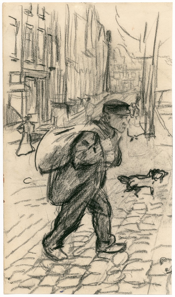 Man sjouwt een zak door een straat 1898