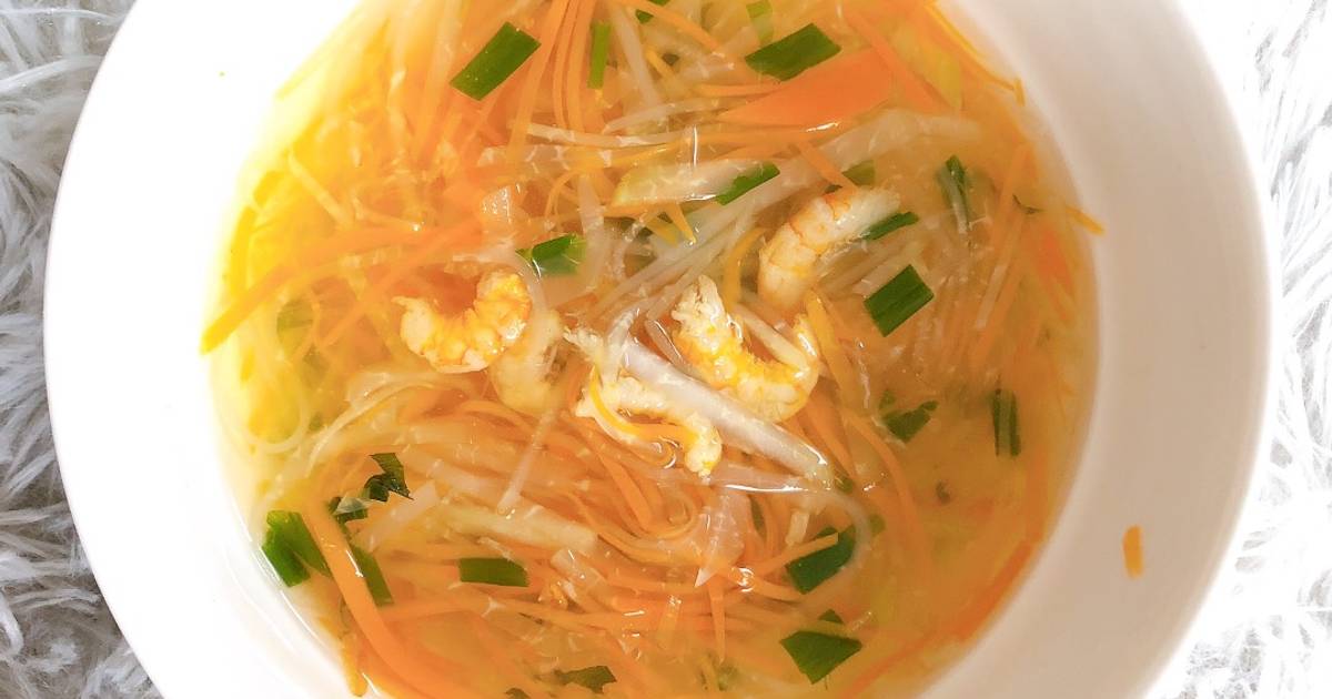 Tôm nấu su hào, cà rốt bào