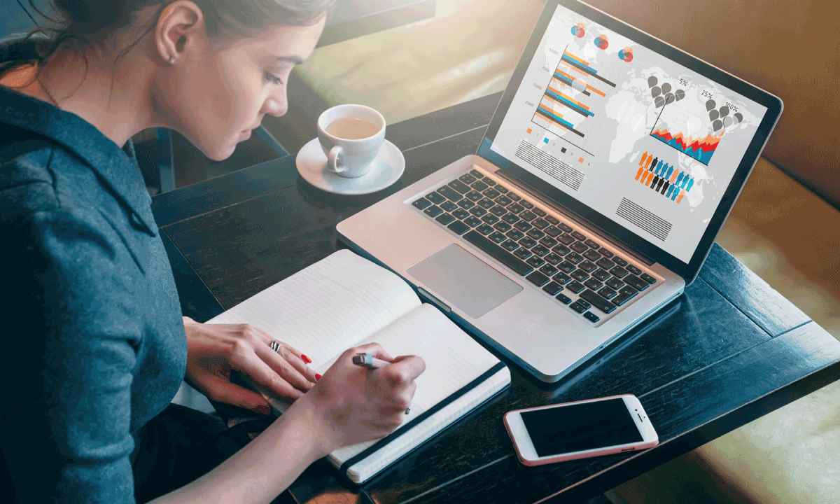 Cómo la dirección de marketing está redefiniendo la estrategia empresarial moderna