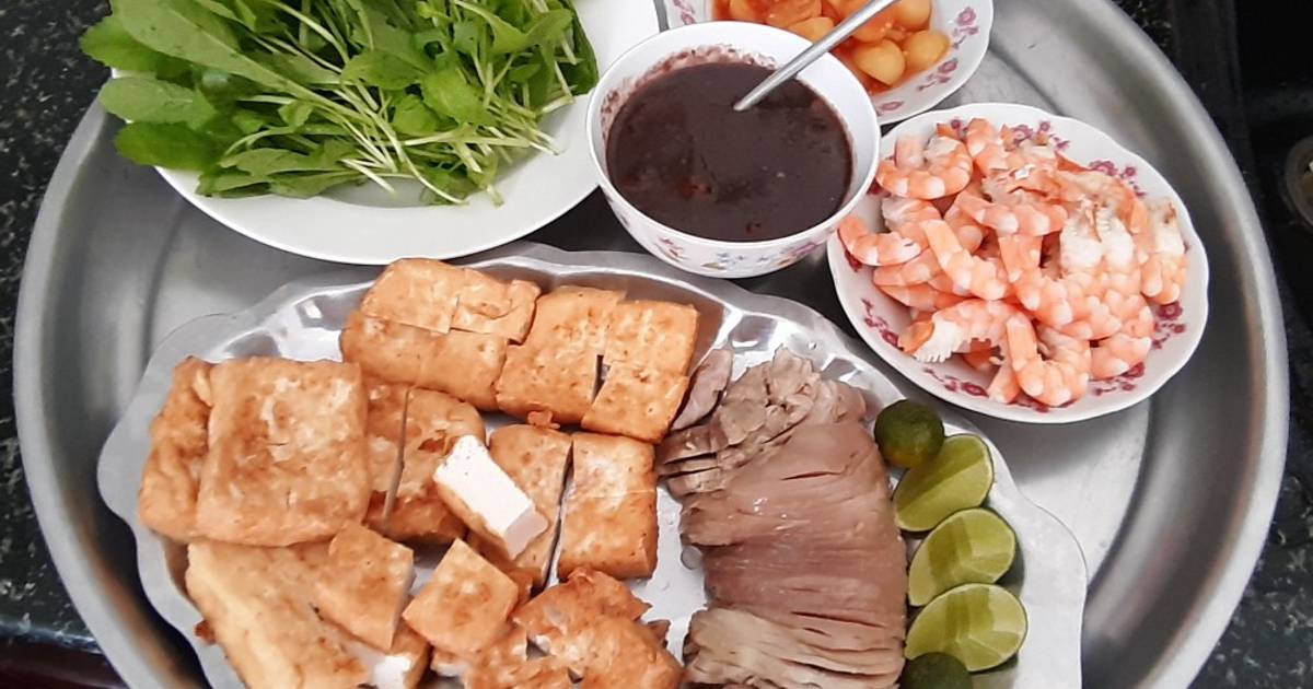 Bắp giò.tôm sú.đậu chiên giòn chấm mắm thơm lừng