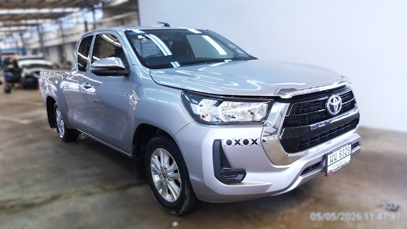 TOYOTA HILUX REVO