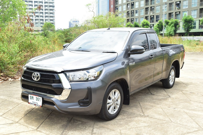 TOYOTA HILUX REVO