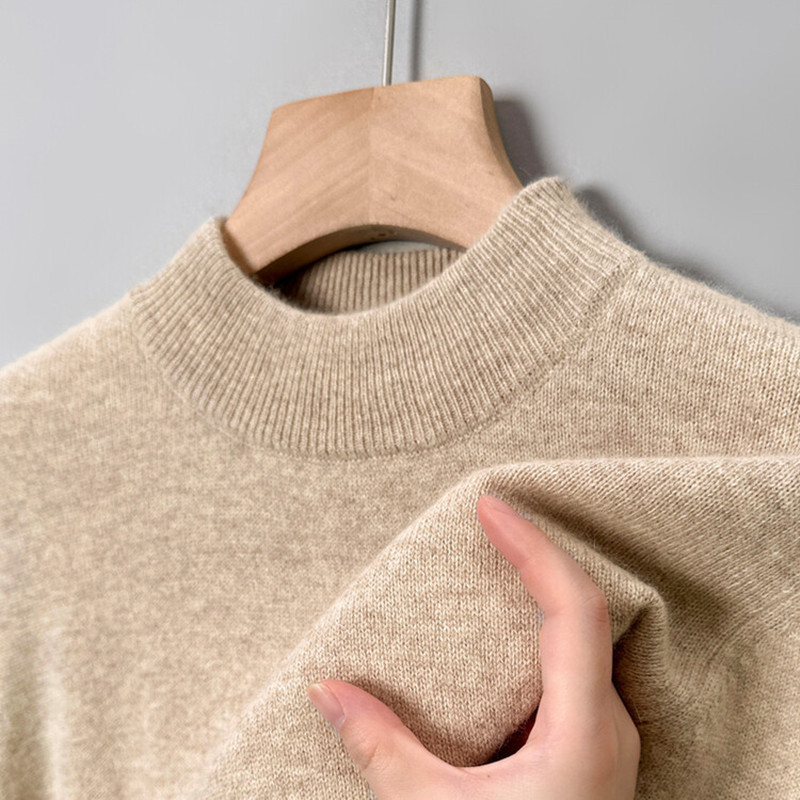Men's wool sweater with stand-up collar, simple and warm