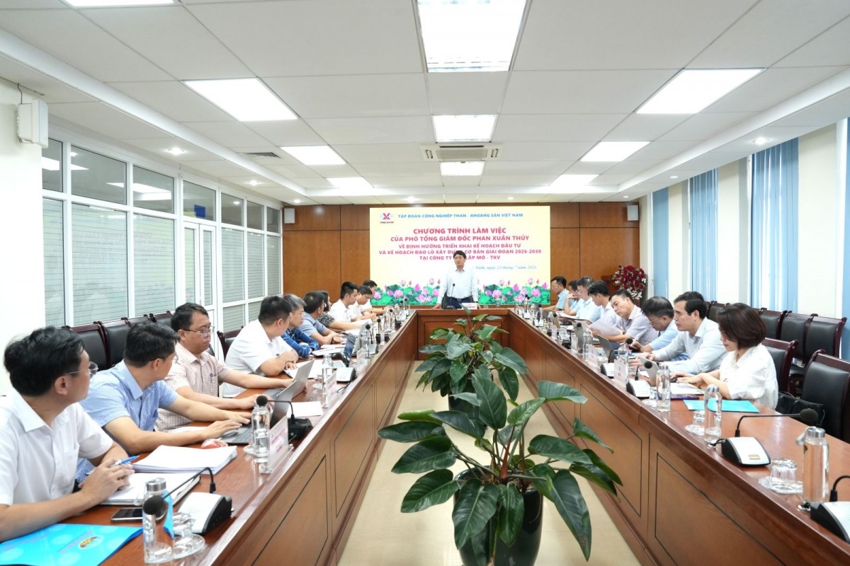 Lãnh đạo TKV Họp Đánh Giá Hoạt Động Sản Xuất Kinh Doanh 2026 và Định Hướng Phát Triển Tương Lai với Công Ty Xây Lắp Mỏ