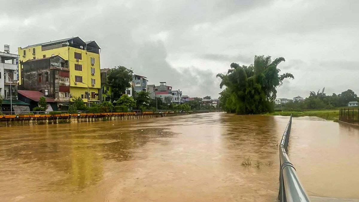 Lũ lụt chia cắt nhiều khu vực ở Cao Bằng, hàng chục héc-ta hoa màu mất trắng - Báo Tiền Phong