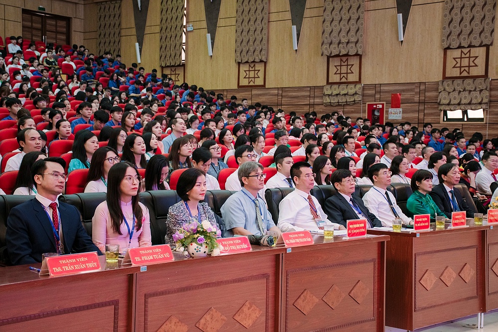 Khai mạc Khảo sát chính thức phục vụ đánh giá ngoài 06 chương trình đào tạo Trường Đại học Tây Bắc