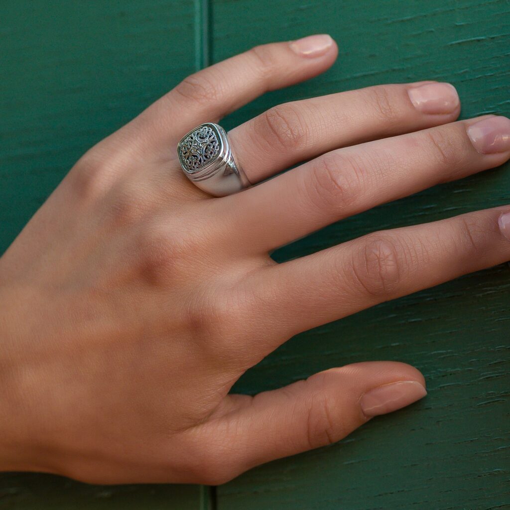 Кольцо печатка SQUARE