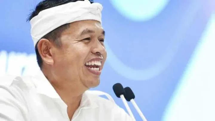 Rapat kerja Komisi II DPR RI dan sindiran Gubernur Rudy Mas'ud kepada Gubernur Dedi Mulyadi