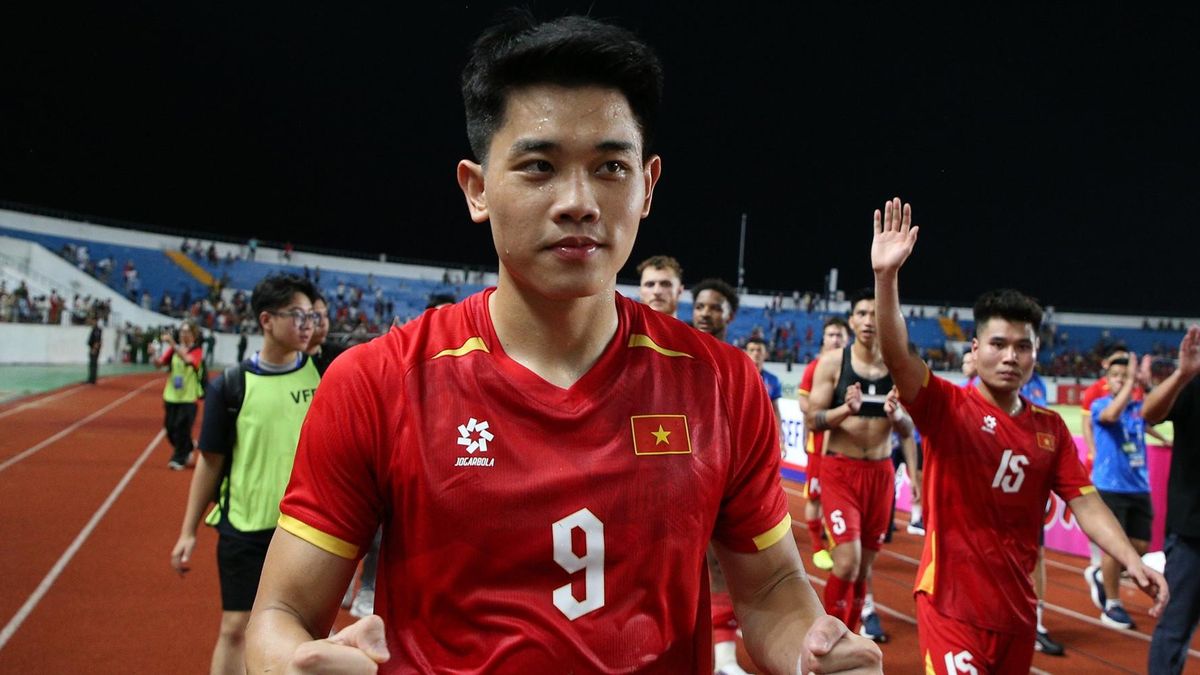 Đình Bắc báo tin cực vui với tuyển Việt Nam trước ASEAN Cup - Báo VietnamNet