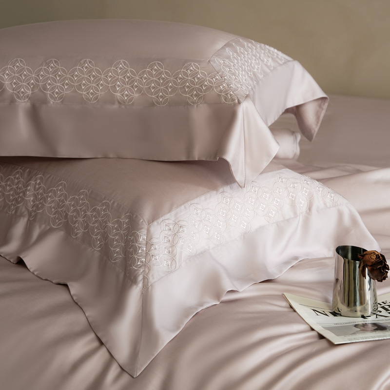 Cotton bedding set with embroidery, 4-piece