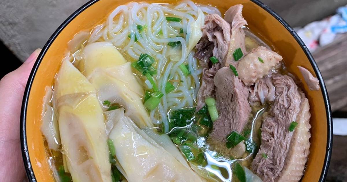 Bún vịt măng