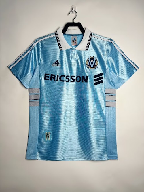 Equipación de visitante del Marsella 1998-99.jpeg