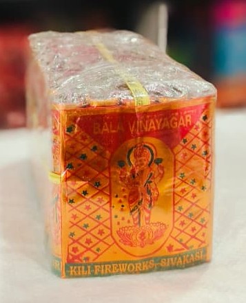 4" GOLD LAKSHMI (MACHINE THIRI)