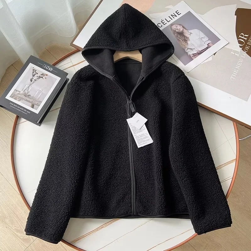 Hooded jacket made of faux lamb fleece with zipper
