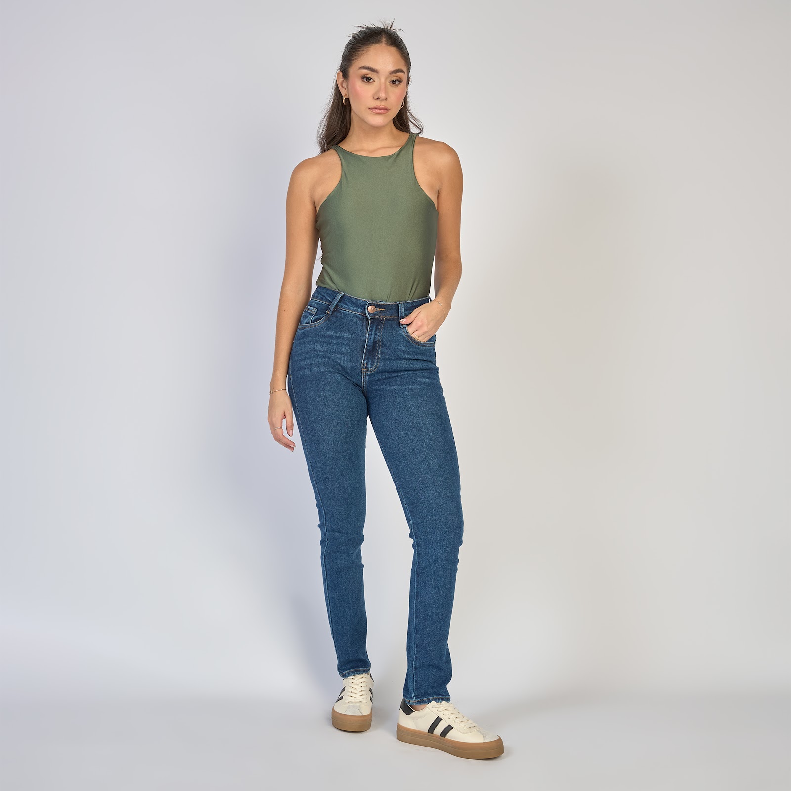 Jean dama skinny tiro medio licrado, color Azul medio