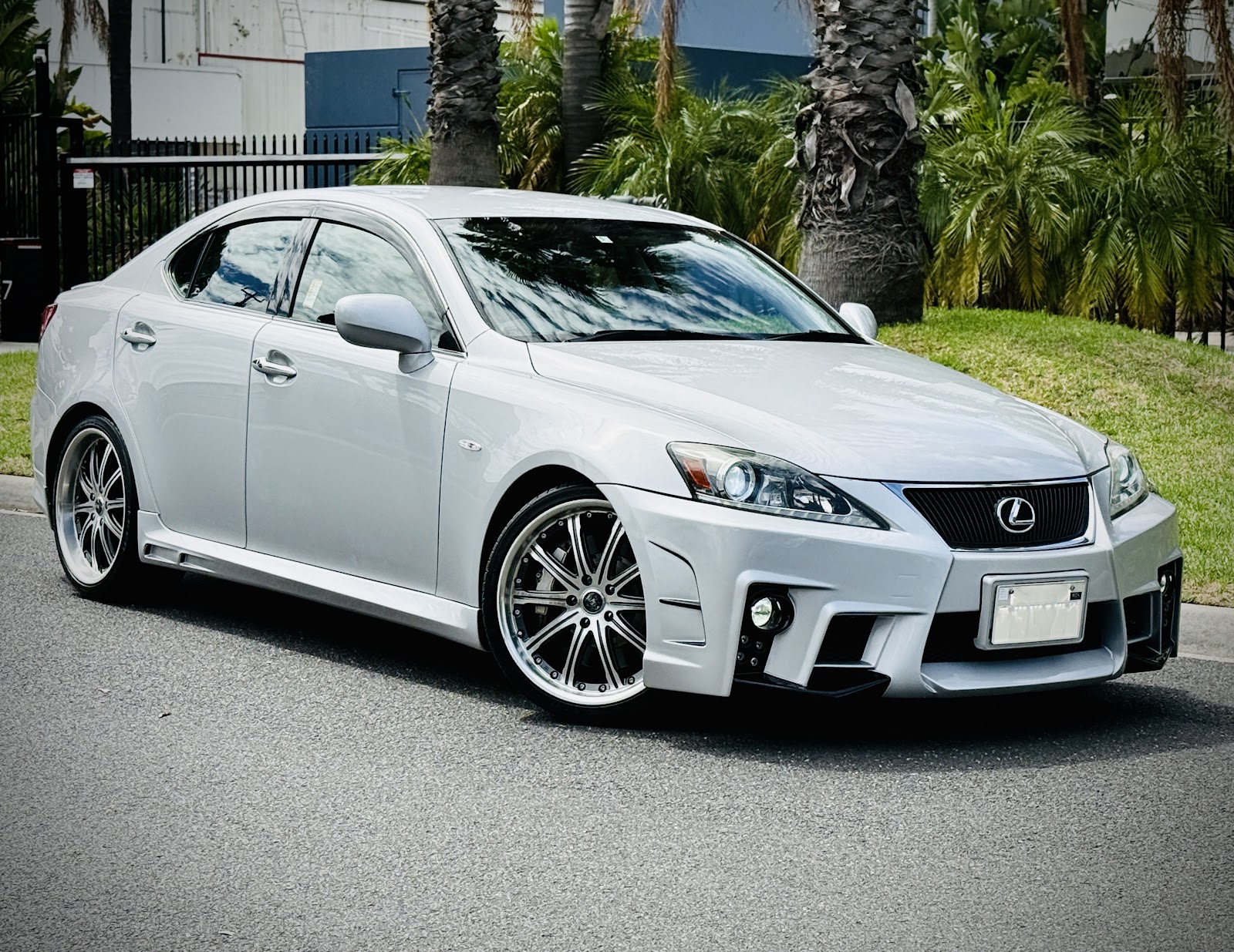 2005 Lexus IS350 GSE21