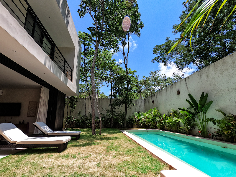 Florafauna villa with pool