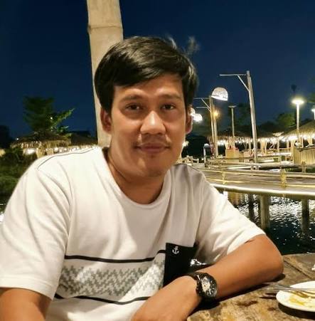 พิชิต แก่นทอง