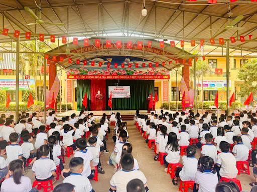 Hoạt động sôi nổi