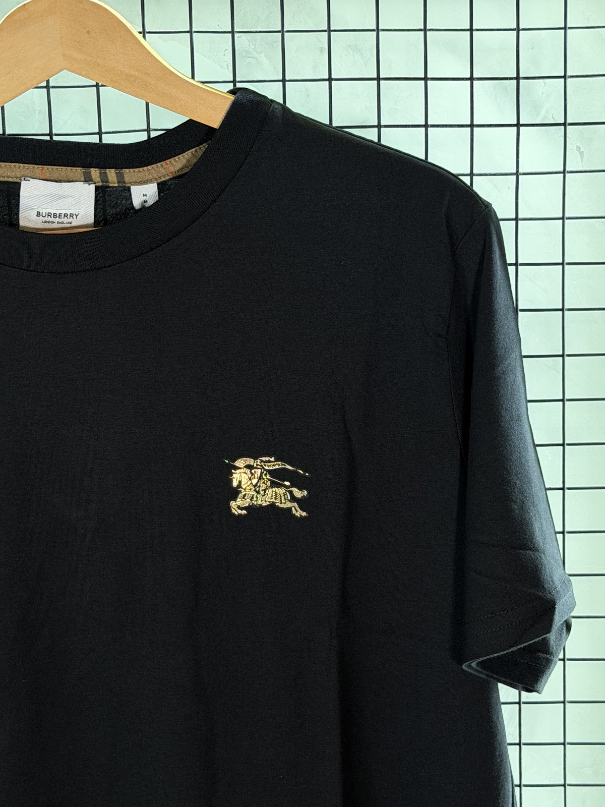 Camisa_Burberry_Preta2 - 1